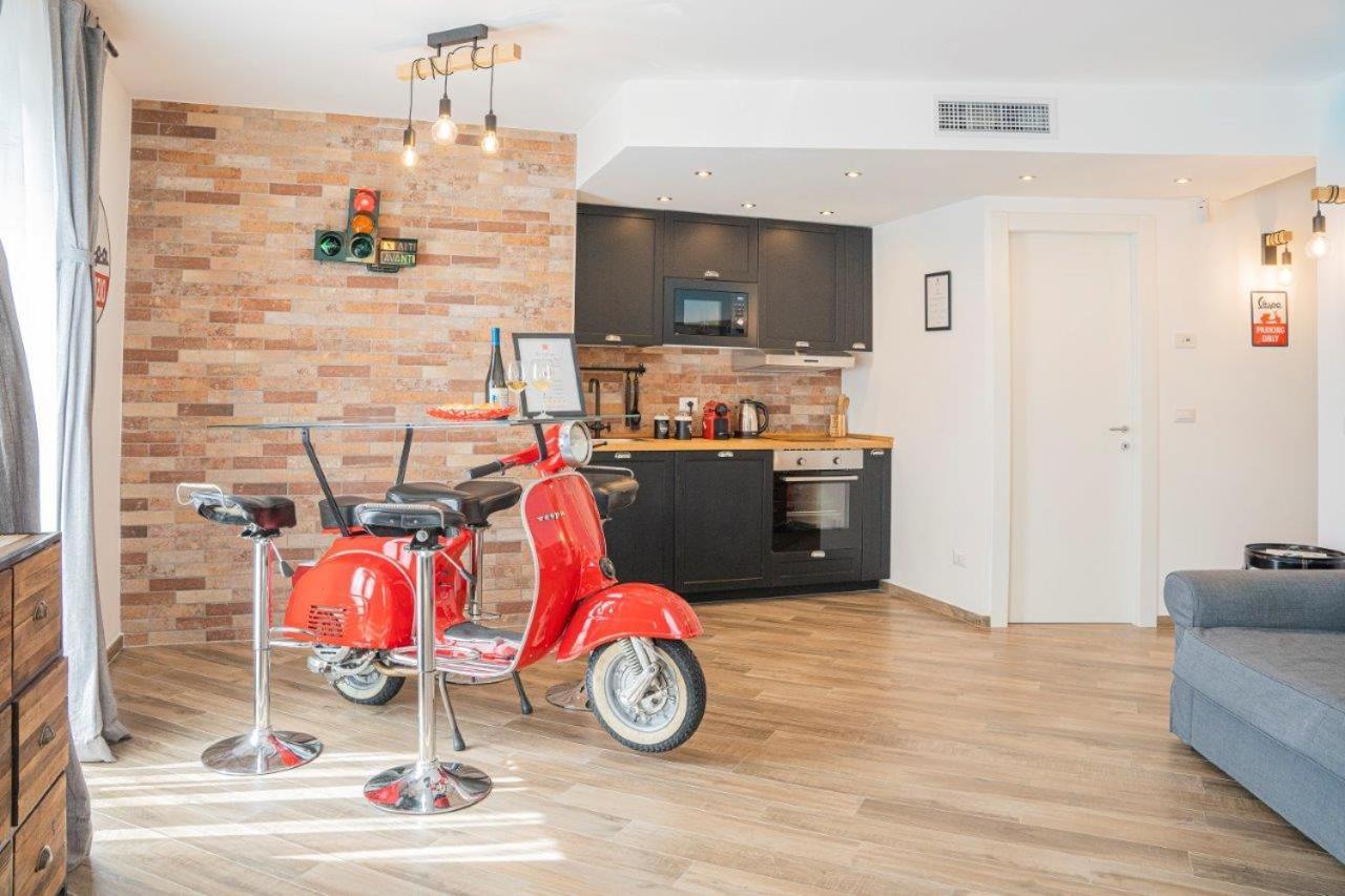 Vespa Apartments Moneglia Zewnętrze zdjęcie